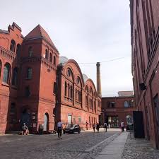 Kulturbrauerei Berlin Prenzlauer Berg S Culture Brewery Berlin Prenzlauer Berg Brewery