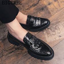 The secret of geox's success is the perforated rubber sole polegato invented after he went for a walk in a desert wearing sneakers. Crocodile Shoes Men Formal Coiffeur Italian Mens Shoes Brands Loafers Luxury Designer Shoes Men Classic Sepatu Slip On Pria Buty Formal Shoes Aliexpress
