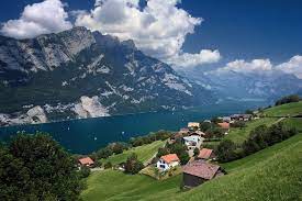 Switzerland is bordered by italy to the south, france to the west, germany to the north and austria and liechtenstein to the east. Tur Fra Zurich Til Liechtenstein Og Heidis Sveits To Land Pa En Dag