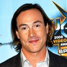 Chris Klein Latest News, Bio, Profile, Album, Movie and Photo.