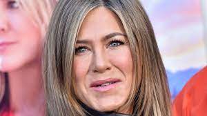 From matthew perry to jennifer aniston to the bug in lisa kudrow's hair. How Jennifer Aniston Really Felt About The Friends Reunion