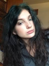 Jocelyn Farris's Instagram, Twitter & Facebook