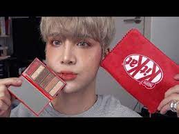 Trying The Kit Kat Eyeshadow Palette From Etude House Lol Edward Avila Youtube Eyeshadow Palette Kit Kat Eyeshadow