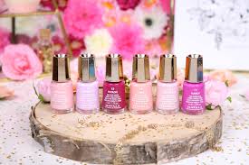 Petite folie à prix mini, on en change au gré ses envies ! 97 Revue Vernis Tendance Ete 2018 Mavala Makeupbyazadig
