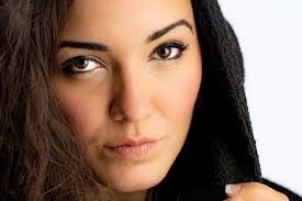 Veronica Souza's Instagram, Twitter & Facebook