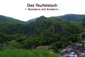 Wandern Mit Kindern Zum Teufelsloch Bei Altenahr Ein Rundweg Von Etwa Vier Kilometern Von Altenahr Zum Teufelsloch Uber Wandern Mit Kindern Wandern Altenahr