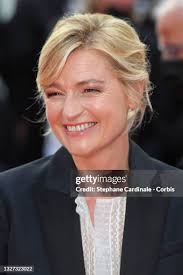 1,771 Elisabeth Anne Stock Photos, High-Res Pictures, and Images