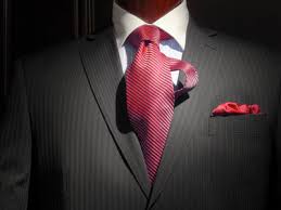 Mis à jour le 25 juin 202028 décembre 2018. Comment Choisir Un Costume Pour Homme