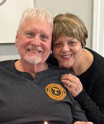 My bf is looking for handyman work in or near poinciana. He's willing to  travel and has own tools Please let me know 🙏🏽