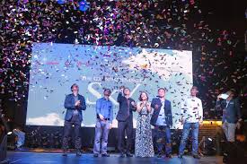 This is a fashion show put together to showcase collections and styles from fashion retail brands resident in the mall. Isaactan Net The Sky One City Mall Biggest Rooftop Food And Beverage Area In Malaysia