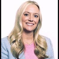 Janna Lewis's Instagram, Twitter & Facebook