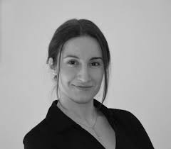 Rola menedżerów działów produkcji w procesie budżetowania.