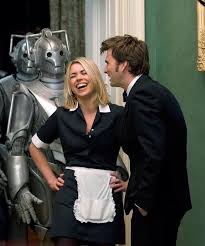 Billie And David On The Set Of Doctor Who Com Imagens Doctor Who Series E Filmes Filmes