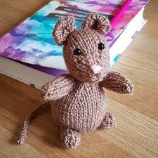 Knit these cheerful mice for unwanted cats cared for by cats protection. Free Knitting Pattern Meet Freddie The Field Mouse Jo Creates