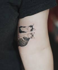 Beauty Lies In Simplicity Minimalist Animal Tattoos Created At Sol Tattoo Parlor Animal Tattoos Tattoos Feminine Tattoos