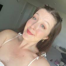 Kaitlyn Read (strawberrymilk71)