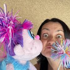 Please welcome in all her glory