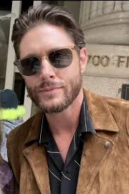 DEFINE THIS MAN WITH JUST ONE WORD❤️