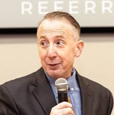 From corn roast ➡️ corn maze season. Happy first day of fall to all! 🌽 📸:  Kelsey O. (IG)