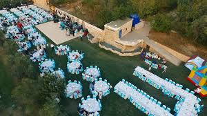 Eğer mekan korkusunda çok fiyat korkunuz bulunuyorsa ve uygun fiyata bir mekanda düğününüzü gerçekleştirmek istiyorsanız bu konuda da yardımcı bursa panorama olarak sizlere en yakın düğün yapacağınız mekanı belirlemekte de yardımcı olacağımızı söylemek isteriz. Kir Dugunu Mekanlari Bursa Kir Dugun Salonlari Ve Fiyatlari