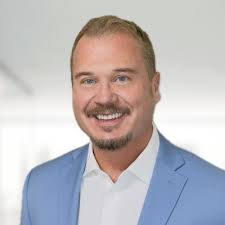 My last week at Informatica! 11 years ago, I made the decision to join  Informatica and I am so glad I did. Informatica has helped me grow both  professionally and personally. Worked