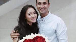 Dikondfirmasi tentang hal itu, citra kirana enggan memberikan bocoran. Ali Syakieb Ngajak Nikah Ini Jawaban Citra Kirana Showbiz Liputan6 Com