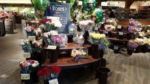 Roses, tulips, daisies, orchids, irises, gift baskets, plans Best Florist Safeway Panow
