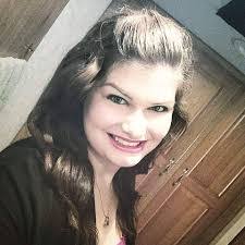 Alexis Vickery's Instagram, Twitter & Facebook