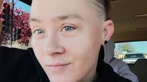 Hannah Rhoads's Instagram, Twitter & Facebook