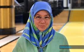Kampung berapit 2 storey terrace. Bukit Aman Confirms Receiving Reports Of Insults Against The Queen Worldakkam