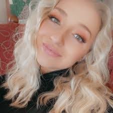 Mallory Wheeler's Instagram, Twitter & Facebook