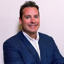 Stephanie Preuss's Instagram, Twitter & Facebook