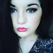 Alicia Hulse's Instagram, Twitter & Facebook