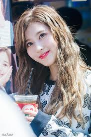 Sana Twice 180719 Idol Room Coffee Truck Sana Modelos Nayeon