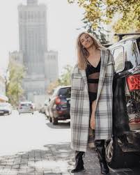 Joanna koroniewska i maciej dowbor zrezygnowali z domu na wsi i kupili ogromne mieszkanie! Avanti Jak Wam Sie Podoba Ostatnia Stylizacja Joanna Koroniewska Plaszcz W Karte To Najgoretszy Trend 2020 Roku Zrodlo Https Www Instagram Com P Ch3everlqry Facebook