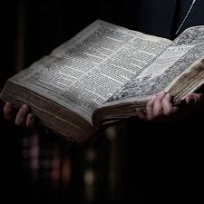 Start experiencing the bible in a whole. Why The King James Bible Of 1611 Remains The Most Popular Translation In History History
