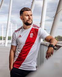 Jun 04, 2021 · i liga. T Shirt Adidas Lks Lodz Home Replik 2020 21 R Gol Com Fussballschuhe Und Fussballbekleidung Gunstig Kaufen