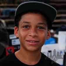 Phil Lindo's Instagram, Twitter & Facebook