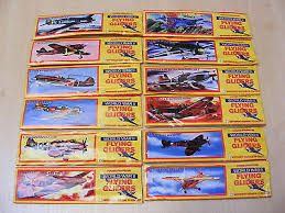 Here are 20 birthday party games that are perfect for kids of any age. Flying Bi Plane Tiger Moth Glider Planes Party Bag Pocket Money Gift Novelty Toy Party Favors Bag Fillers Party Favor Bags