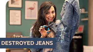 Du kannst es immer noch größer machen, aber du riskierst, die jeans zu ruinieren und sie untragbar zu machen, falls du es zu. Diy Destroyed Jeans Selber Machen Refashion Otto Youtube