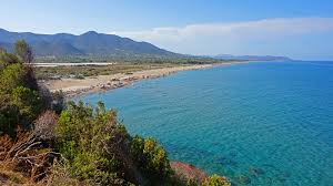 Infatti, secondo la leggenda, nella serata che precede la nascita dell' apostolo protettore si. Spiagga Di San Giovanni Langer Strand Bei Muravera Sardinien