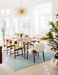 35 Minimalist Holiday Decorating Ideas That Will Spark Joy Dining Room Chandelier Mcm Dining Room Dining Room Rug
