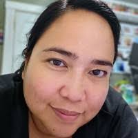 Rowena Howell's Instagram, Twitter & Facebook