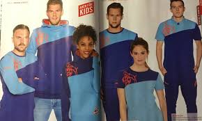 Meinung köln 14 trainer in zehn jahren: Fanartikelkatalog Des 1 Fc Koln Masslos In Die Vollen