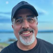 Chris Reddick's Instagram, Twitter & Facebook