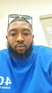 Something is wrong with this picture What's that ?😂