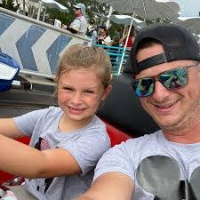 Lauren Rabon's Instagram, Twitter & Facebook