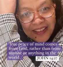 Who can help me find a good supplier of non-toxic wax for candle making in  Canada that is safe for cats and dogs?