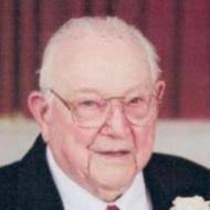 HISTORIC BUILDING GETS RENOVATION AND NEW TENANTS by Laura Militana  'COOKEVILLE SHIRT COMPANY' Herald-Citizen, Cookeville TN