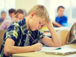 Tetapi berapa pun usiamu sekarang, kamu akan selalu menjadi putra/putri kecilku. Anak Sedang Sibuk Ujian Ini Yang Sebaiknya Dilakukan Orang Tua